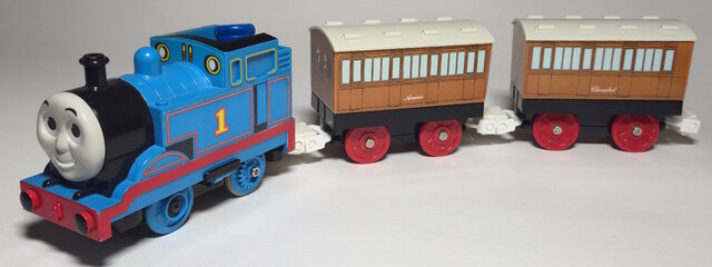 1994 annie clarabel europe north_america power_car thomas thomas_the_tank_engine tomy tomytrain toy train // 5632x2115 // 2.5MB