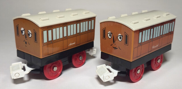 1994 annie clarabel europe thomas_the_tank_engine tomy tomytrain toy train // 5137x2525 // 2.4MB