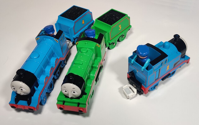 doll europe gordon henry power_car thomas thomas_the_tank_engine tomy tomytrain toy train // 2753x1732 // 1.1MB