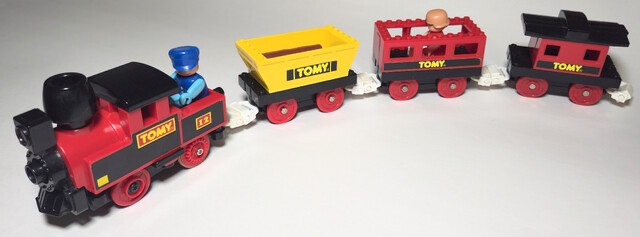 doll log power_car tomy tomytrain toy train tt_tomytrain_1 // 7352x2717 // 3.4MB