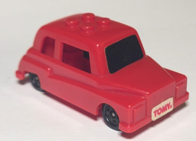 car europe north_america tomy tomytrain toy // 2424x1738 // 755KB