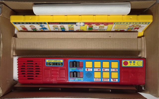 accessory box box_contents europe station tomy tomytrain toy tt_sound_station // 5216x3269 // 4.4MB