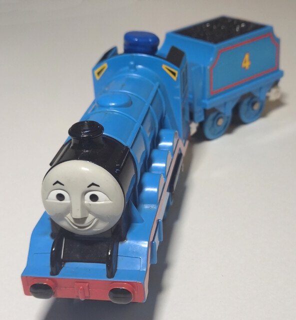 doll gordon power_car tender thomas_the_tank_engine tomy tomytrain toy train // 2803x3028 // 1.5MB