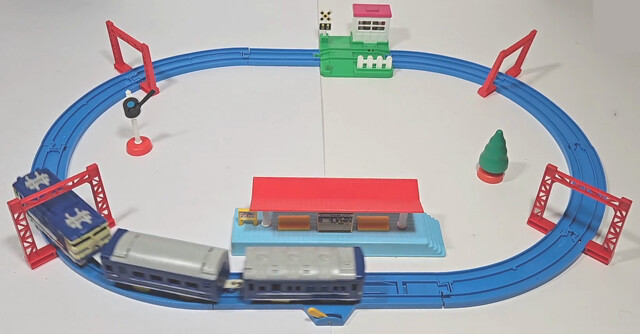 1979 accessory blue_train catenary ef65 japan p_blue_train_set plarail power_car rail set signal station t tomy toy tree video // 1638x856, 7.8s // 1.6MB