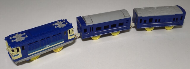 1979 blue_train ef65 japan p_blue_train_set passenger_car plarail power_car tomy toy train // 5337x1931 // 1.9MB
