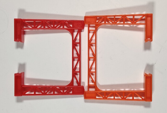 accessory catenary germany japan junior_express junior_express_4545 plarail stelco tomy toy // 2053x1387 // 478KB