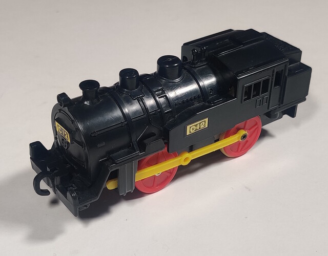 c12 germany junior_express junior_express_4570 power_car stelco tomy toy train // 1734x1354 // 371KB