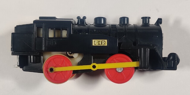c12 germany junior_express junior_express_4570 power_car stelco tomy toy train // 2166x1090 // 393KB