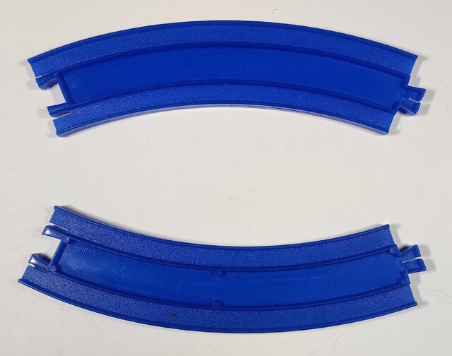 curve_rail germany junior_express rail stelco toy // 2025x1595 // 627KB