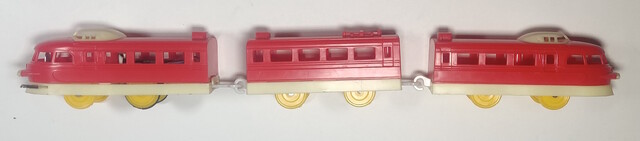 1975 north_america power_car straco straco_my_first_train_set toy train // 2635x581 // 249KB