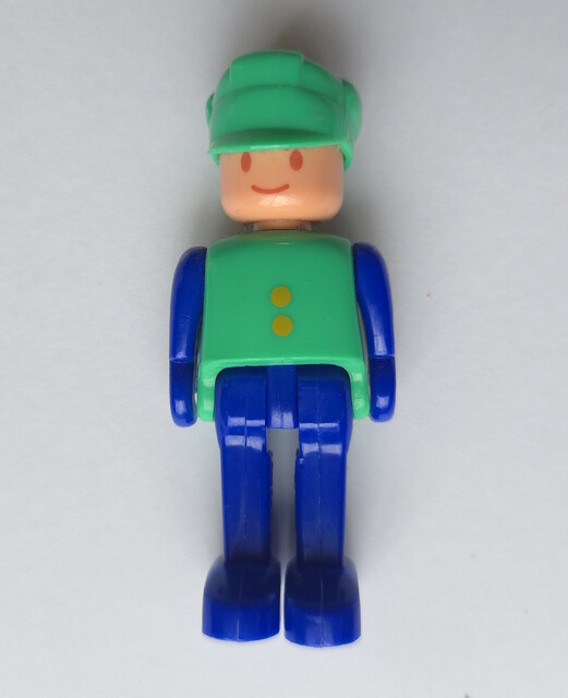 1995 doll europe tomy tomytrain toy tt_le_shuttle // 2534x3114 // 1.5MB