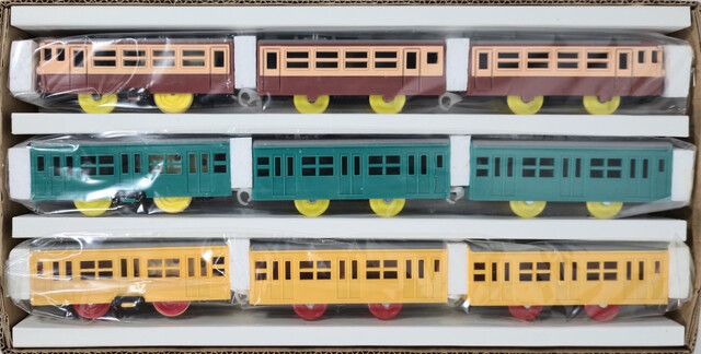 103_series 2000 457_series box box_contents japan p_everybodys_choice_revival_trio packaging plarail power_car tomy toy train // 6229x3152 // 4.4MB