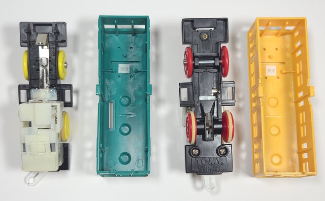 103_series 2000 battery_compartment date_code gearbox japan p_everybodys_choice_revival_trio plarail power_car production_sticker tomy toy train // 2623x1624 // 1.1MB