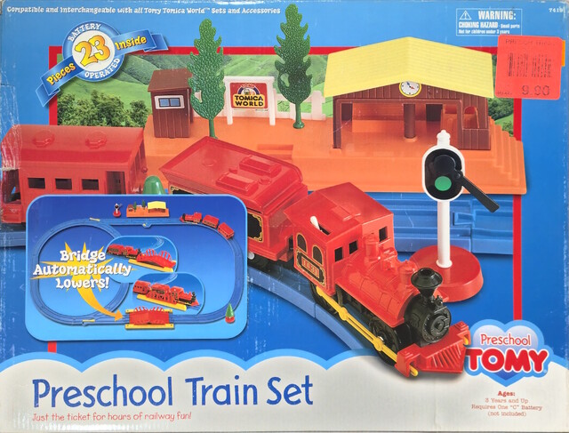 2000 box front north_america packaging price tomy tomy_preschool_train_set // 4672x3553 // 5.1MB