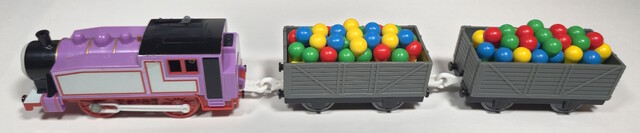 2008 cargo plarail power_car rosie thomas_the_tank_engine tomy toy train troublesome_trucks // 7768x1613 // 2.4MB