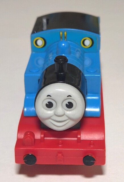 2004 europe motor_road_&_rail mrr_big_race_set power_car thomas thomas_the_tank_engine tomy toy train // 1545x2269 // 737KB