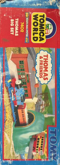 2001 box europe left thomas tomica_world tomy // 2823x7700 // 8.7MB