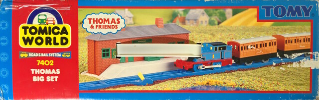 2001 box europe thomas tomica_world tomy top // 7841x2478 // 7.8MB