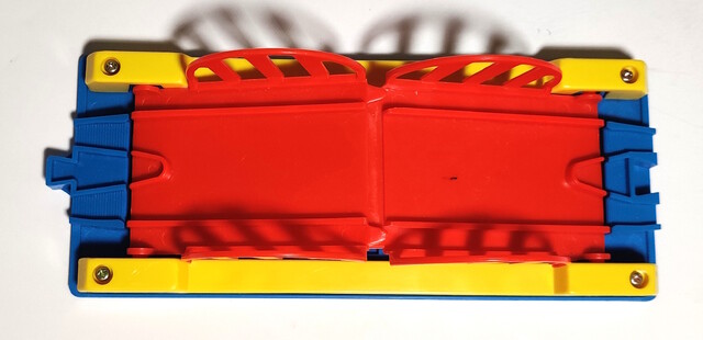 1997 accessory bor_standard_set bridge drawbridge north_america thomas_battery_operated_railway thomas_the_tank_engine tomy toy // 2490x1208 // 948KB