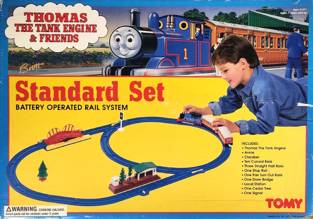 1997 bor_standard_set box front north_america packaging thomas thomas_battery_operated_railway thomas_the_tank_engine tomy wellsworth_station // 2375x1665 // 1.6MB