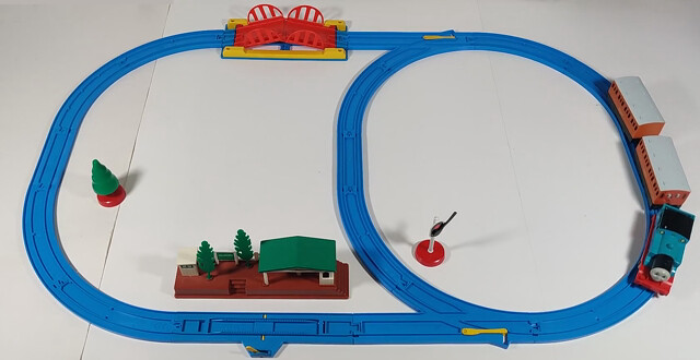 accessory annie clarabel passenger_car power_car rail set signal station thomas thomas_the_tank_engine tomica_world tomy toy train tree tw_thomas_medium_set wellsworth_station // 1682x868, 12s // 2.6MB