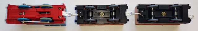 1997 annie chassis clarabel japan p_thomas_bulgy_set passenger_car plarail thomas thomas_the_tank_engine tomy tooling_mark // 3696x590 // 533KB