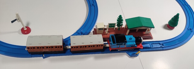 1992 accessory annie clarabel japan p_thomas_basic_set_(1992) passenger_car plarail rail set station thomas thomas_the_tank_engine tomy wellsworth_station // 4000x1436 // 808KB