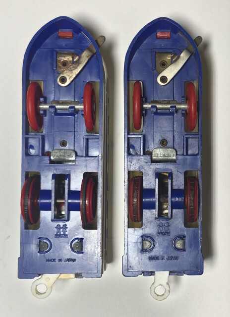0_series_shinkansen 1974 1975 chassis japan p_super_express_hikari_(1972) plarail power_car tomy tooling_mark toy train // 2314x3193 // 2.1MB
