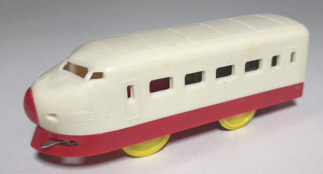 0_series_shinkansen 1971 japan p_super_express_hikari_(1970) p_super_express_hikari_no1_(1970) plarail power_car tomy toy train // 5223x2812 // 2.2MB