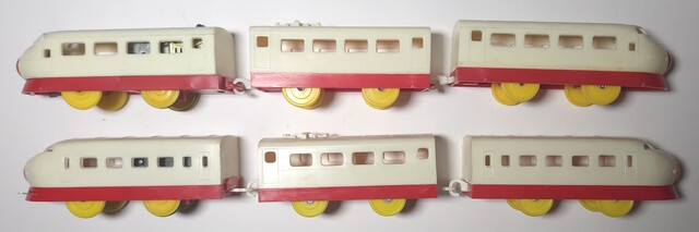 0_series_shinkansen 1968 1971 japan p_super_express_hikari_(1966) p_super_express_hikari_(1970) p_super_express_hikari_no1_(1970) plarail power_car tomy toy train // 7338x2443 // 3.0MB