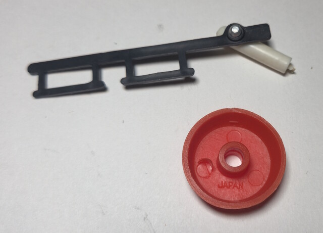 accessory component japan p_super_express_hikari_no1_(1970) plarail railroad_crossing tomy tooling_mark toy // 4774x3442 // 3.6MB
