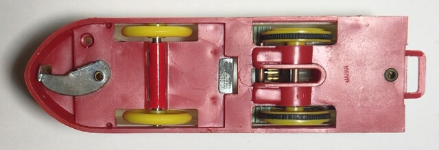 0_series_shinkansen chassis japan old_power p_super_express_hikari_(1967) plarail power_car tomy toy train // 2987x1025 // 1.1MB
