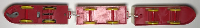0_series_shinkansen chassis japan old_power p_super_express_hikari_(1967) plarail power_car tomy toy train // 4204x607 // 808KB