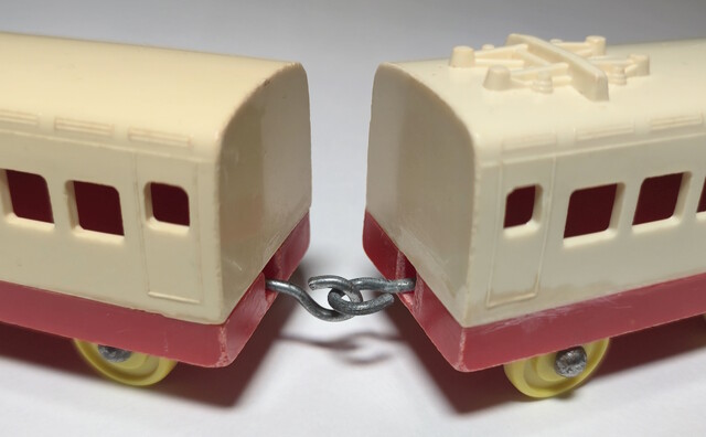 coupling japan p_plastic_dream_super_express plarail tomy toy train // 5967x3693 // 3.3MB