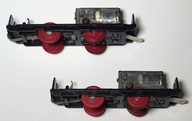 1974 chassis dd51 gearbox japan old_power plarail power_car tomy toy train // 3595x2265 // 1.5MB