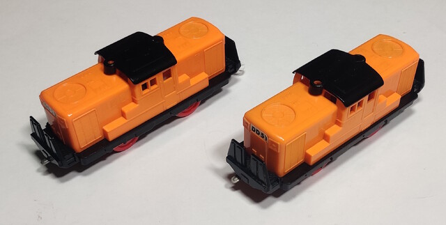 1992 dd51 japan old_power plarail power_car tomy toy train // 2308x1164 // 399KB
