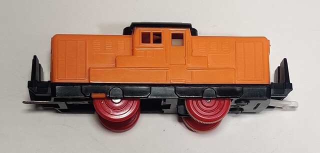 1992 dd51 plarail tomy toy train // 1443x689 // 185KB