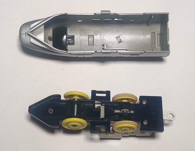 1992 date_code japan p_2_speed_tsubasa plarail power_car production_sticker sticker tomy toy train // 1527x1184 // 475KB