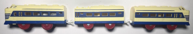 1975 chassis japan p_sleeper_express p_sleeper_express_highland_station_set plarail power_car tomy toy train // 7883x1416 // 2.9MB