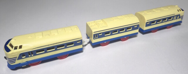 1975 chassis japan p_sleeper_express p_sleeper_express_highland_station_set plarail power_car tomy toy train // 7651x3018 // 4.4MB