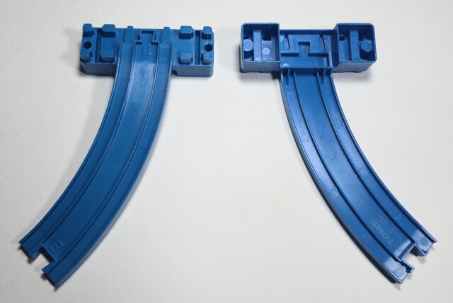 2016 japan plarail rail slope_curve_rail thomas_and_bertie_rainbow_bridge_set tomy toy // 5212x3486 // 3.7MB