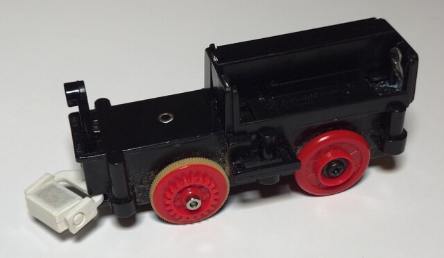 1995 chassis north_america tomy tomytrain toy tunnel_sound_train_set // 3481x2022 // 1.3MB