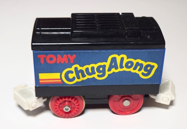 1995 chuffing_car north_america tomy tomytrain toy train tunnel_sound_train_set // 3165x2185 // 1.4MB