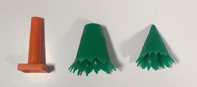 1993 disassembly north_america tomy tomytrain toy tree tunnel_sound_train_set // 2154x953 // 441KB