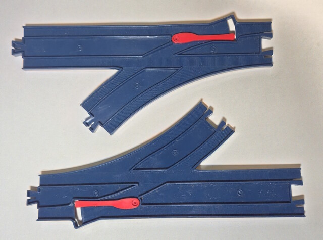 1995 north_america tomy tomytrain tunnel_sound_train_set turnout_rail // 4106x3048 // 4.0MB