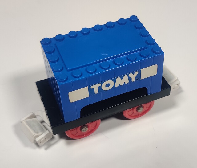 1988 tomy tomytrain toy train // 1829x1557 // 627KB