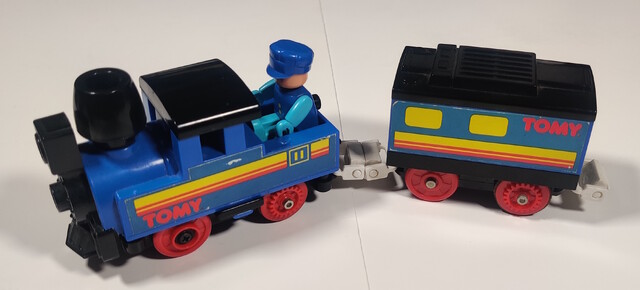 chuffing_car chug_along_express doll europe tomy tomytrain toy train // 2956x1340 // 744KB
