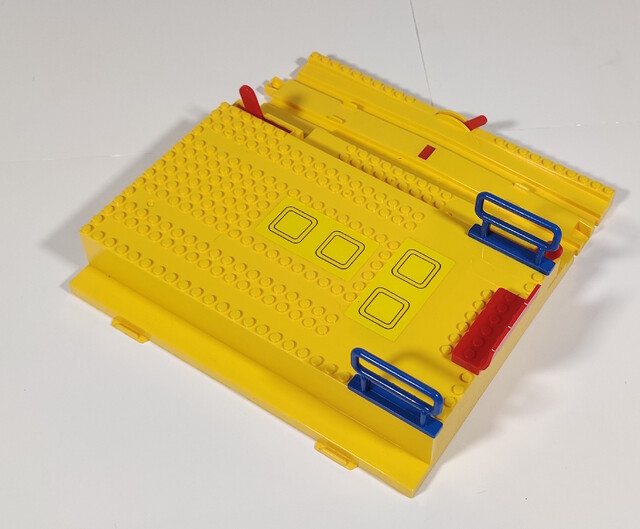 1993 accessory component north_america tomy tomytrain toy tt_freight_station tt_log_n_load_set // 2107x1743 // 841KB