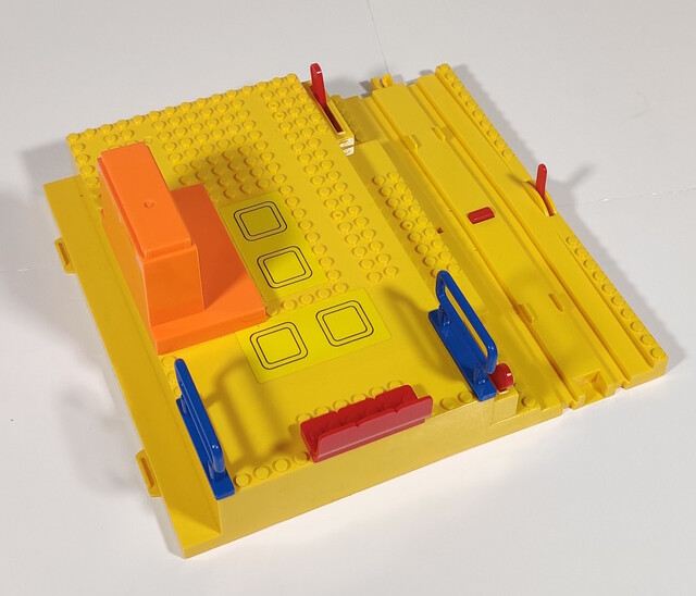 1993 accessory component north_america tomy tomytrain toy tt_freight_station tt_log_n_load_set // 1766x1512 // 632KB