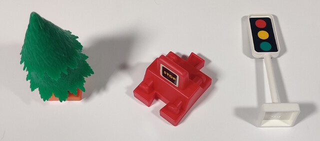 1993 accessory buffer north_america stoplight tomy tomytrain toy tree tt_log_n_load_set // 2307x1019 // 764KB
